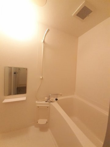 クレストールゆうＢの浴室