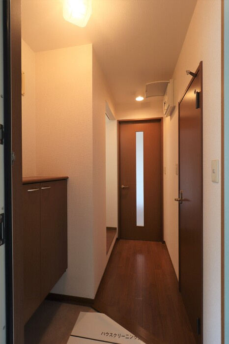 ウィルモア辰巳の玄関