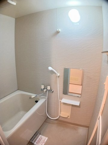 ニューエルディムゆうＣの浴室