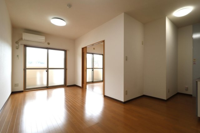 ピュアステージⅤの居間・リビング