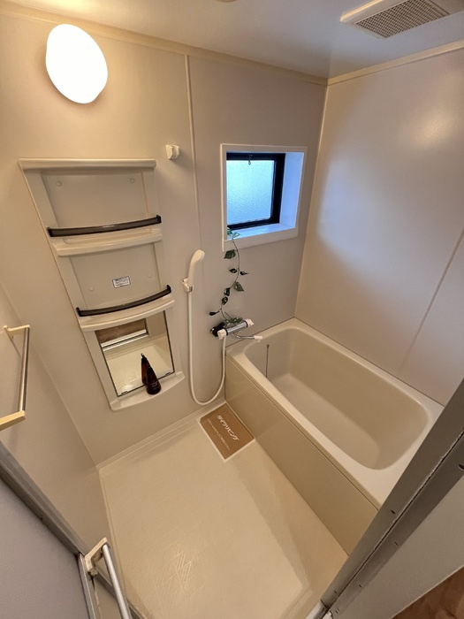 ビューラーＴ．Ｋ　B棟の浴室