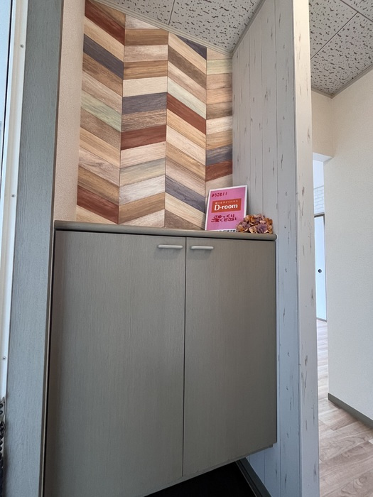 ビューラーＴ．Ｋ　B棟の玄関