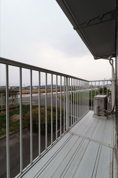 ビューラーＴ．Ｋ　B棟のバルコニー