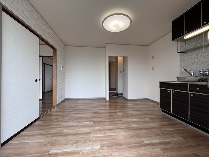 ビューラーＴ．Ｋ　B棟の居間・リビング