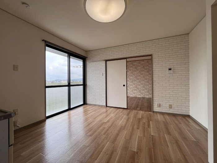 ビューラーＴ．Ｋ　B棟の居間・リビング