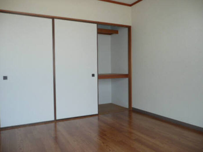 パレーシャル平野　A棟の洋室