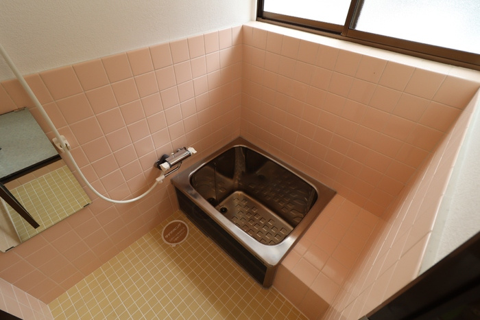 ファミーユロータスの浴室