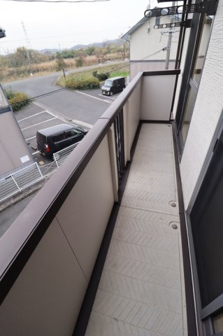 メゾンプリネール　A棟のバルコニー