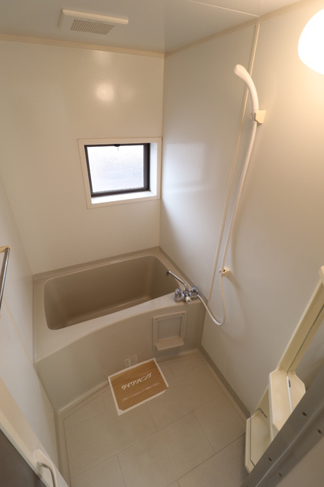 メゾンプリネール　A棟の浴室