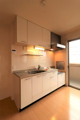 ラーバンコート　Ⅱ番館 Ⅱの居間・リビング