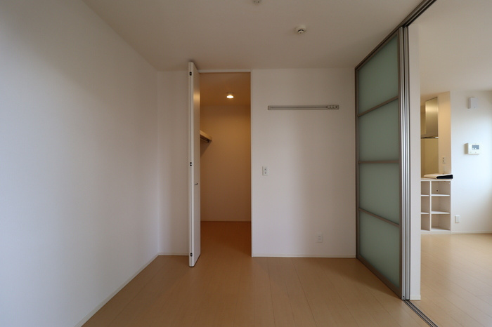 ルピナス高柳東町３の洋室