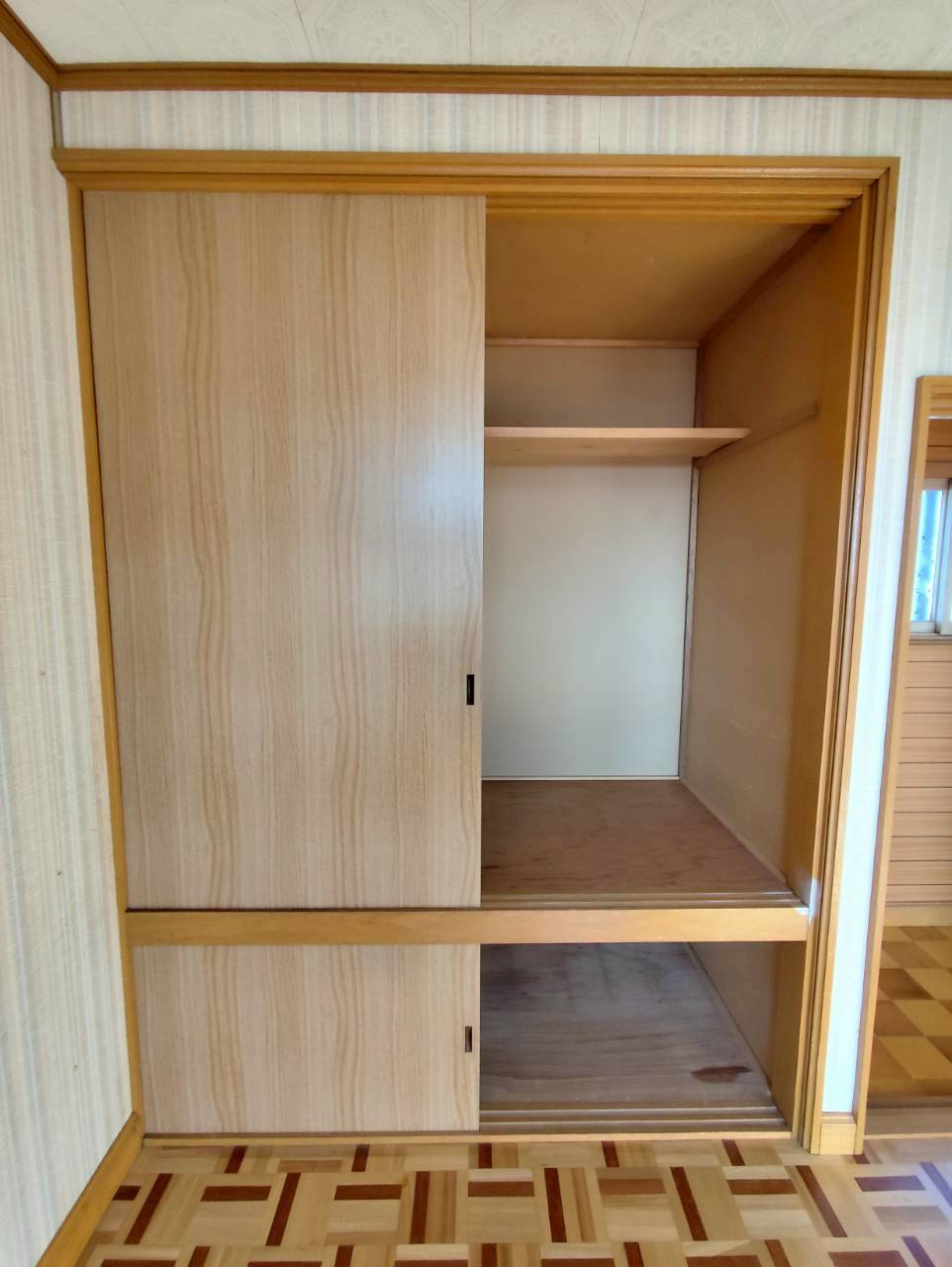 桜ヶ岡３丁目7貸家の収納