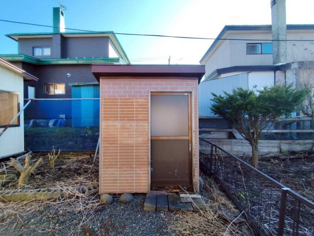 桜ヶ岡３丁目7貸家の庭