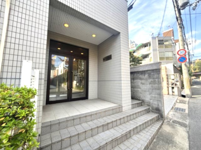 アプリーレ住吉本町のエントランス