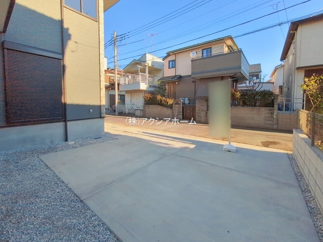 所沢市和ケ原2丁目・全1棟　新築一戸建　の駐車場