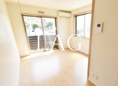 【居間・リビング】 | メゾンシープ | 洋室のお部屋です。