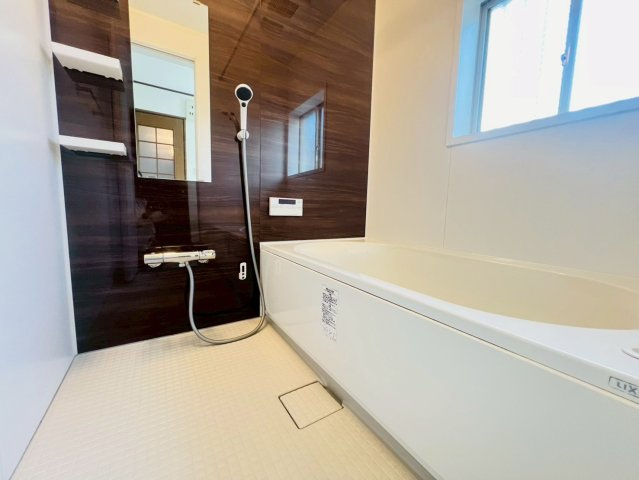 伊川谷有瀬戸建の浴室