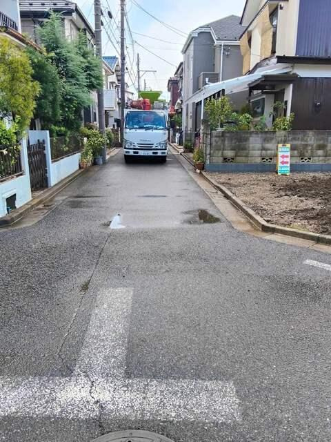 練馬区大泉町４丁目の新築一戸建の前面道路含む現地写真| 