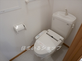 安芸高田市吉田町国司のアパートのトイレ