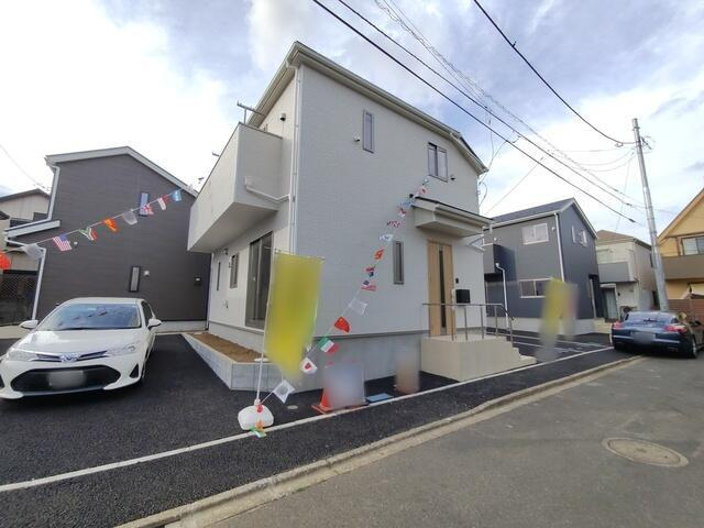 三鷹市大沢５丁目の新築一戸建の前面道路含む現地写真| 
