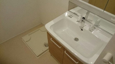 【洗面所】 | パティオ | ゆったりとスペースのある洗面所