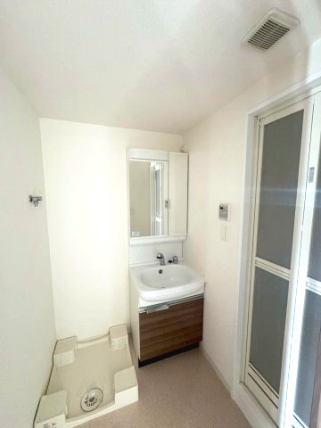 プレサンス上前津リラクシア　名古屋市賃貸　仲介手数料無料の洗面所|キッチン