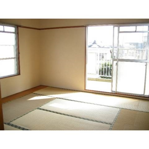 西町ハイツの和室