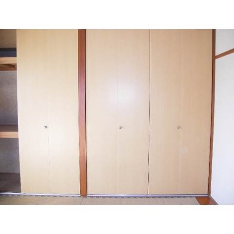 西町ハイツの収納