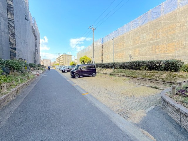 奈多団地24号棟の駐車場