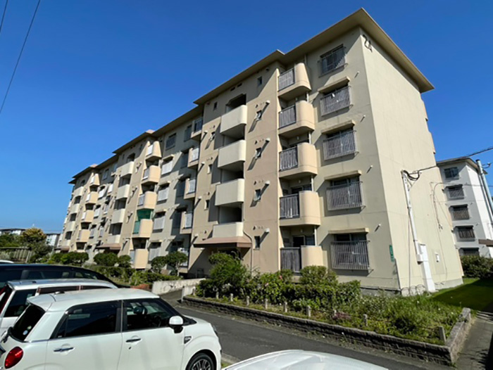 奈多団地24号棟の外観