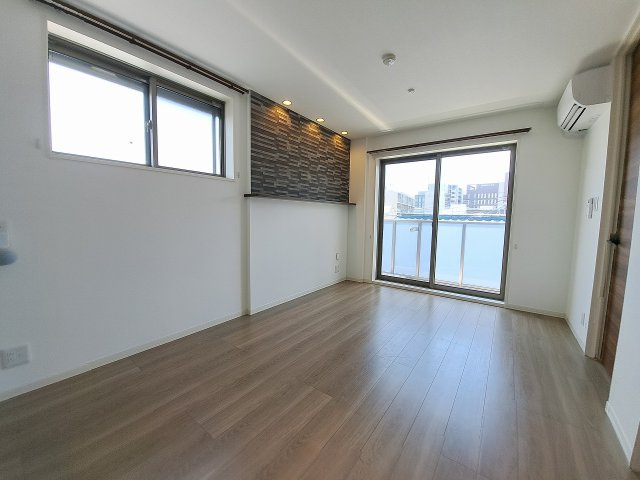 シャーメゾンファミリアの居間・リビング