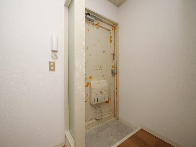 シュライン玉造の玄関