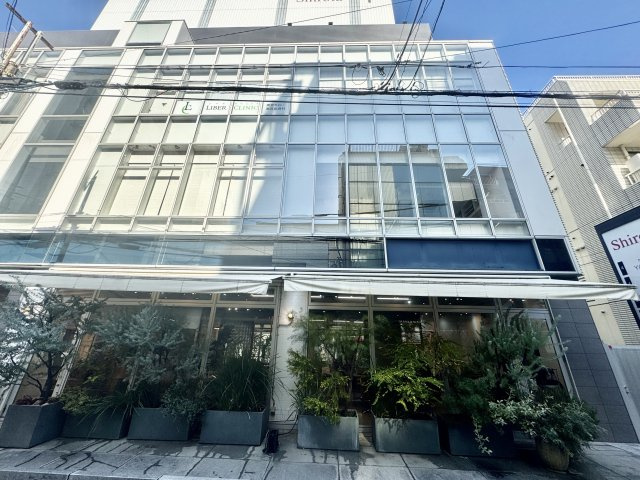 仲町シロタビルEASTの外観