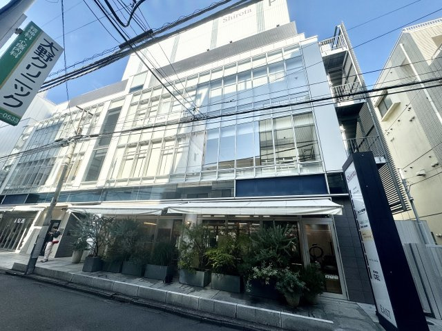仲町シロタビルEASTの外観