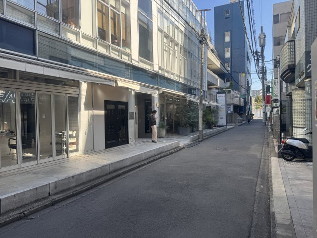 仲町シロタビルEASTの周辺