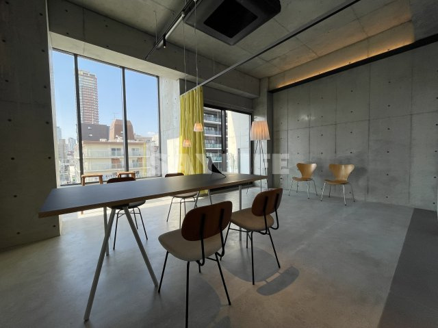 ALFAの居間・リビング