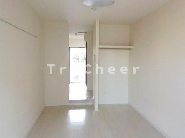 サマレジデンスの居間・リビング