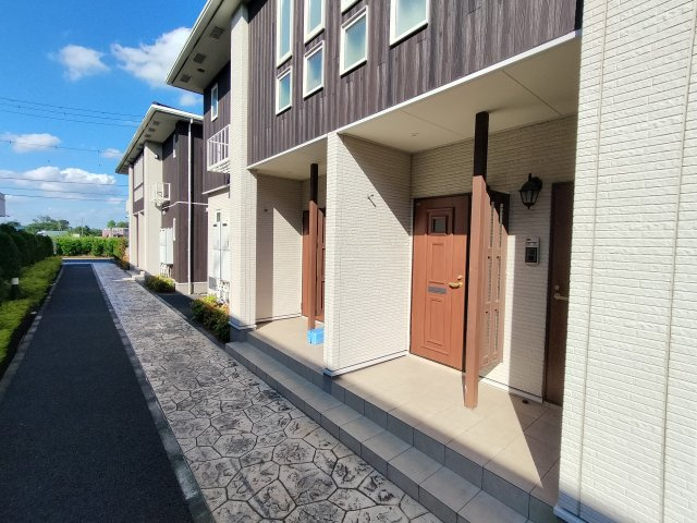 サンリットヴィレッジ　Ⅰのエントランス|清潔なエントランスです