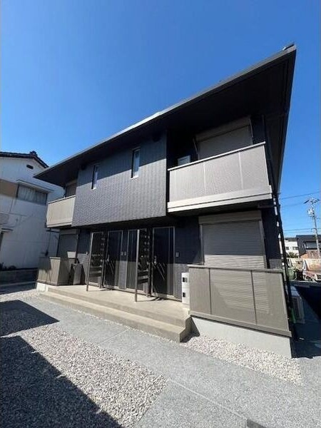 YOUR　MAISON茜部中島