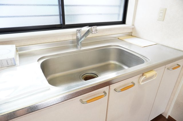 越谷市大字弥十郎 中古戸建のキッチン