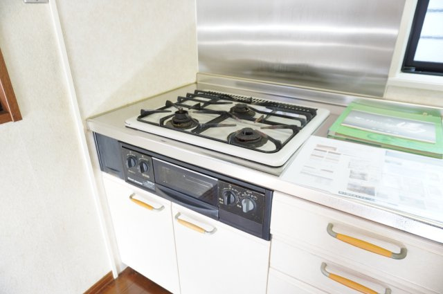 越谷市大字弥十郎 中古戸建のキッチン