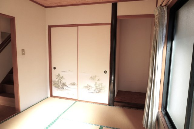 越谷市大字弥十郎 中古戸建の収納