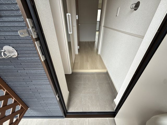 プロスぺリテⅣ　Ｂ棟の玄関