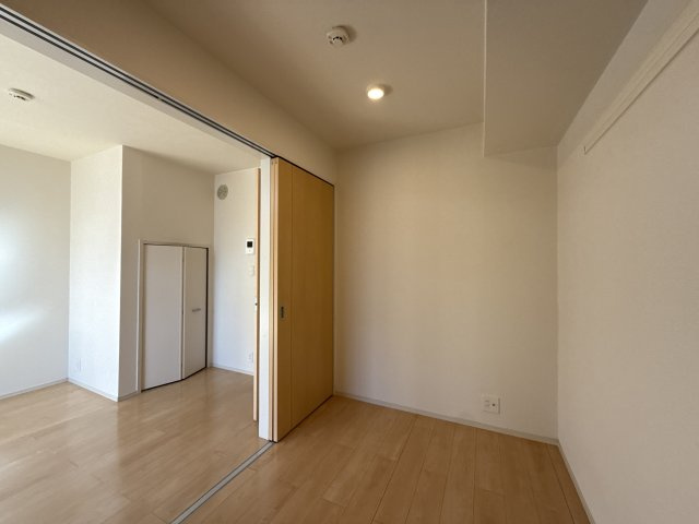 アサノ・モノカーメラの子供部屋