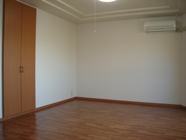 フラワーヒルの設備|リビング(エアコン・照明)