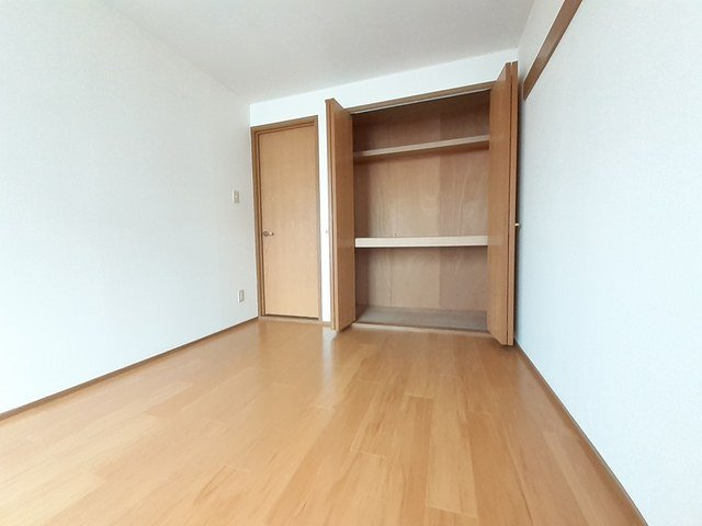 パルティーレの駐車場