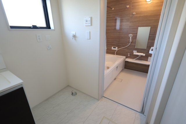 《仲介手数料無料》浦和区皇山町6-9(1号棟)新築一戸建てリーブルガーデン