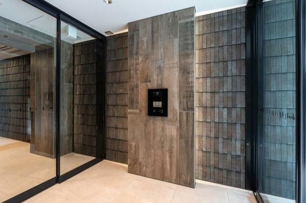 コンフォリア・リヴ東池袋のロビー