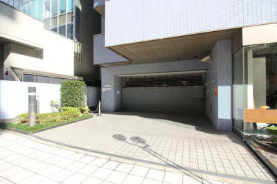 【駐車場】 | 神戸伊藤町ビルディング