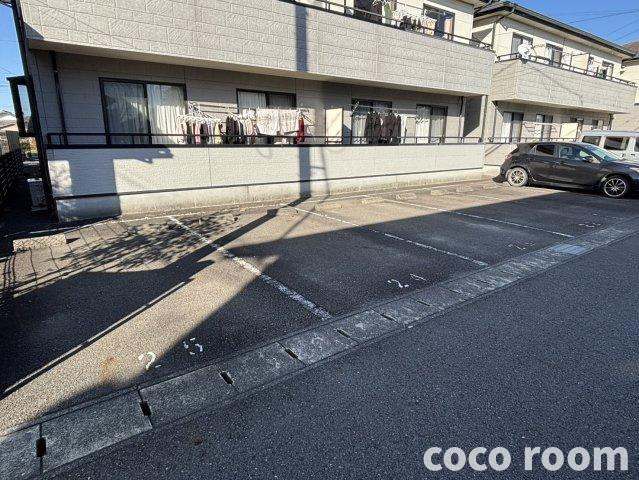 グランディール　Ｃの駐車場